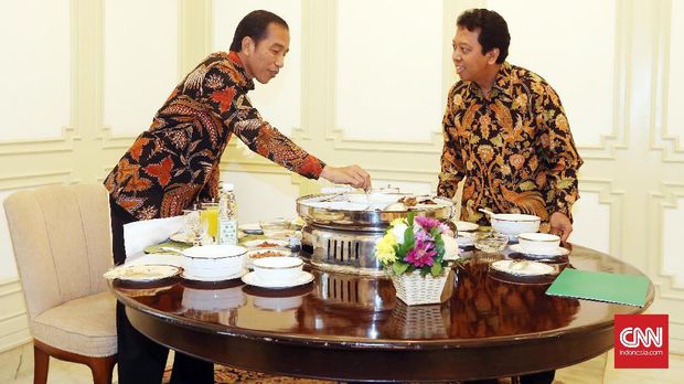 'Rumah Kakbah' yang Terbelah