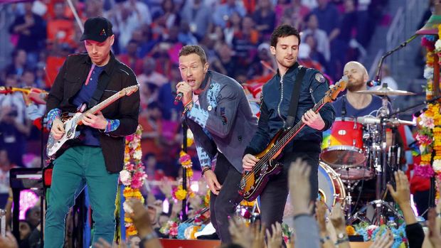 Konser A Head Full of Dreams sudah dimulai sejak Maret 2016 dan akan berakhir pada November 2017.