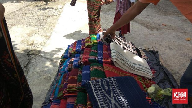 Wisata Satu Malam di Sumba Barat