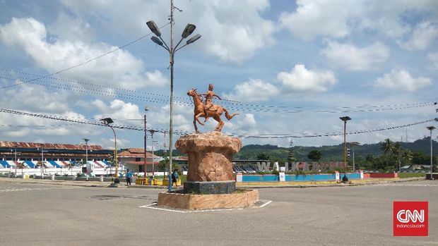 Wisata Satu Malam di Sumba Barat