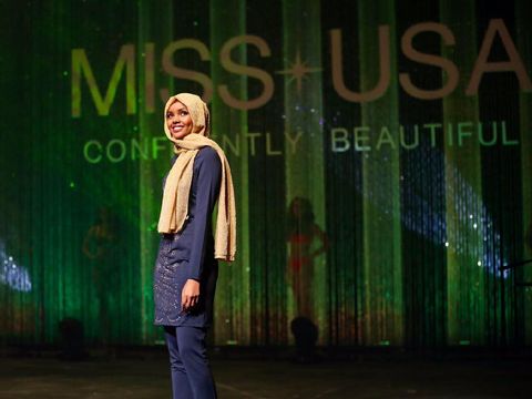 Foto: Pesona Halima Aden, Hijabers yang Pakai Burkini di Kontes Kecantikan AS
