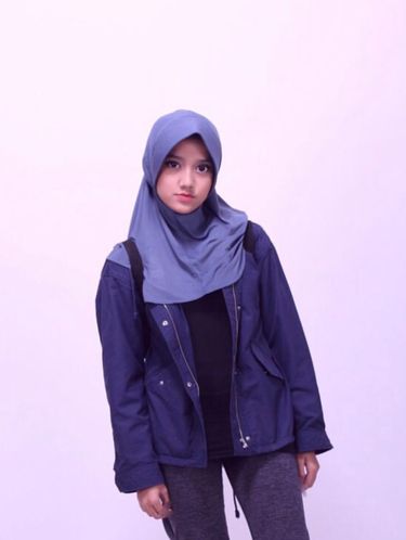 Foto: Gaya Hijab Si Manis Wirda Mansur, Putri Yusuf Mansur 