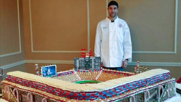 Kue jahe buatan chef Gerald Madero merupakan replika stadion Wrigley Field