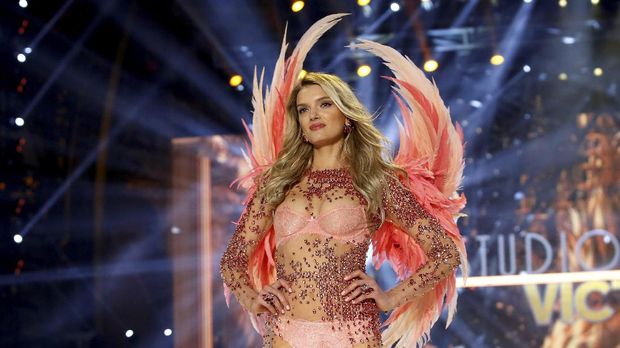 Alasan Menanjaknya Popularitas 'Victoria's Secret Show'