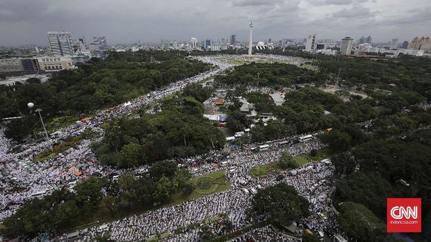 Aksi warga terkait kasus penistaan agama oleh mantan Gubernur DKI Jakarta Ahok merupakan salah satu kejadian berat yang dihadapi polri.