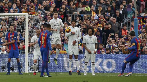 Barcelona akan menjamu Deportivo dini hari nanti sebelum melawan Real Madrid.