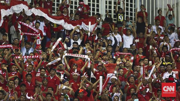 Tribune stadion selalu padat jika Timnas Indonesia bermain.