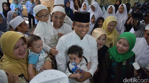 Anies Janji Perhatikan Kesejahteraan Ulama dan Marbot Masjid