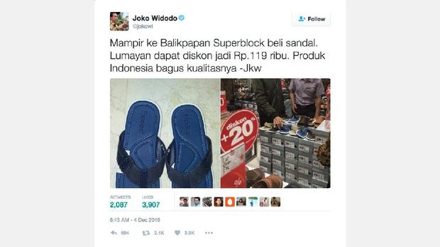 Saat membeli sandal jepit, Jokowi mengaku mendapat diskon tambahan