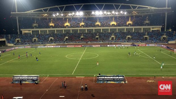 Suasana Stadion My Dinh, Vietnam beberapa saat jelang laga.