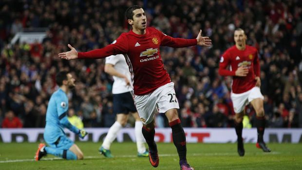 Henrikh Mkhitaryan menyusul langkah Juergen Klopp ke Liga Primer Inggris.