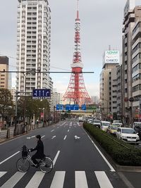 Tokyo Tower dari jalan raya (Elvan/detikTravel)