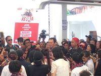  Ahok Tertegun Dinyanyikan Lagu 'Jangan Menyerah' oleh Anak-anak Difabel