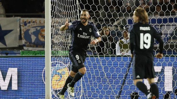 Gol Benzema dan Ronaldo Loloskan Madrid ke Final