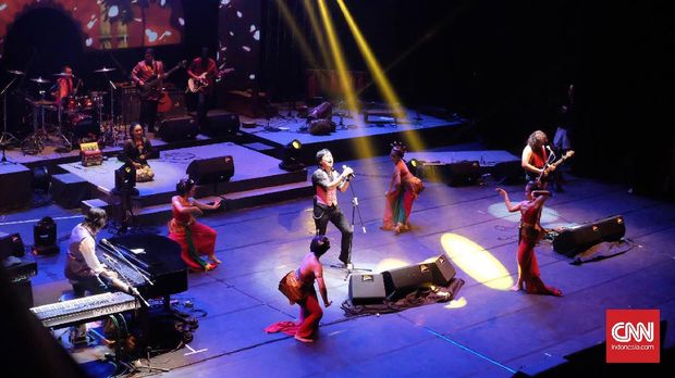 Suasana Konser KLa Project di TIM, Kamis (15/12).