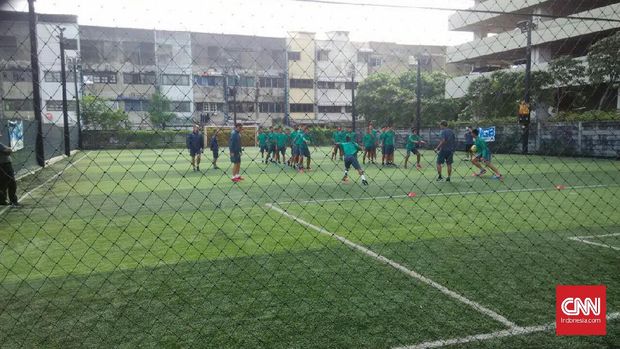 Latihan pagi Timnas Indonesia di Hotel FourWings, Bangkok, Sabtu pagi.