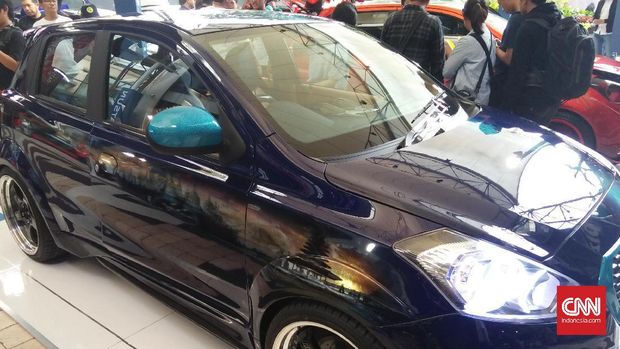 Menilik Sejarah Indonesia Melalui Modifikasi Datsun
