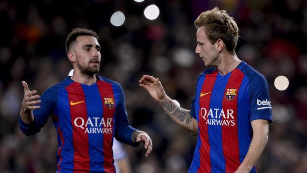 Paco Alcacer (kiri) juga pernah dimainkan di babak 32 besar dan mencetak gol ke gawang Hercules FC.
