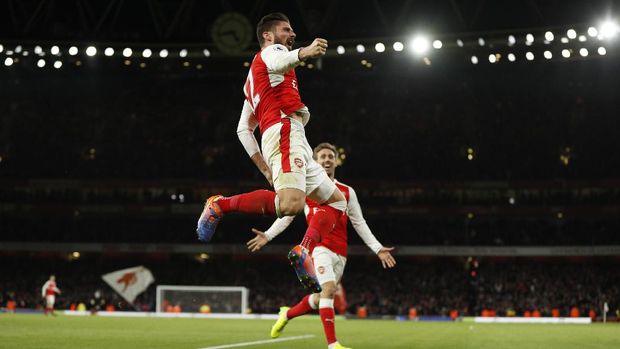 Olivier Giroud seusai mencetak gol tendangan kalajengking ke gawang Crystal Palace.
