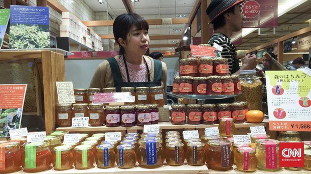 Salah satu toko di Marugoto Nippon, Tokyo, Jepan. (CNN Indonesia/Rosmiyati Dewi Kandi)