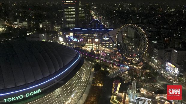 Suasana malam di Kota Tokyo, Jepang. (CNN Indonesia/Rosmiyati Dewi Kandi)