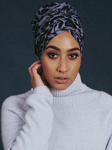 Ini Wanita Berhijab Pertama yang Masuk Agensi  Model  