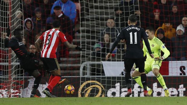 Liverpool Diimbangi Sunderland 2-2