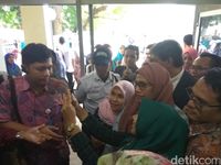 Foto: Gaya Jilbab Simpel Sri Mulyani Saat Berkunjung ke Aceh