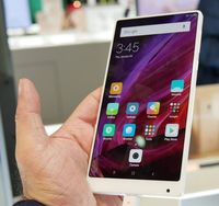 Xiaomi Janjikan Dominasi Layar Penuh di Mi Mix 2