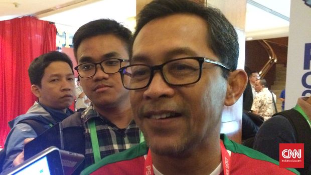 Aji Santoso mengatakan, para pelatih harus berani memberikan kesempatan bermain kepada para pemain muda. (