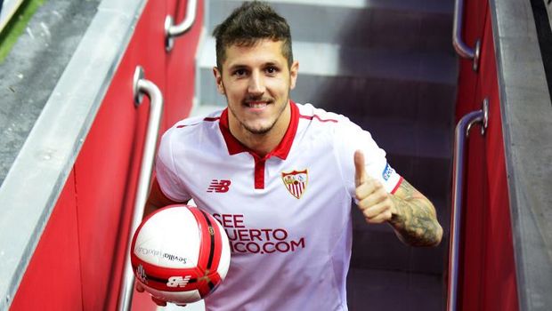 Sevilla Belum Menyerah Kejar Banega dan Jovetic