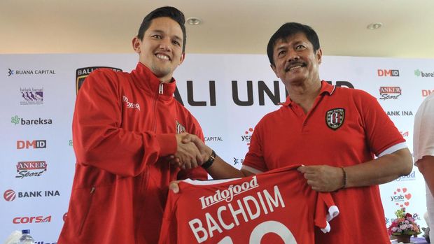 Irfan Bachdim sempat menyatakan bahwa salah satu alasannya pindah ke Bali United adalah karena ingin bermain di bawah Indra Sjafri.