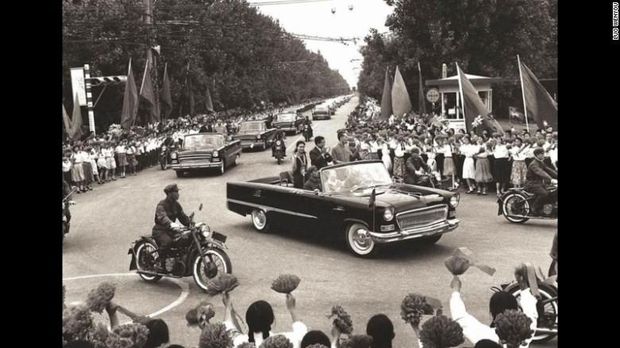 Mobil Klasik dan Sejarah Komunis China