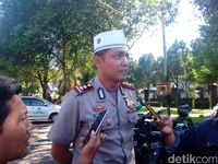 Genteng Berlogo Palu Arit di Lumajang Produksi Lama, Jumlahnya 300 Ratusan