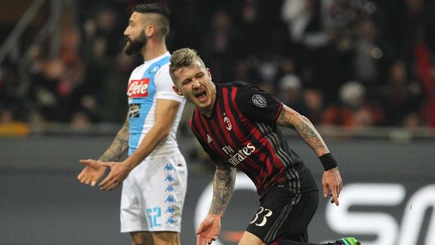 Napoli Tundukkan Milan 2-1 di San Siro