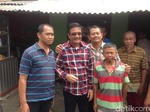 Blusukan Bareng ke Cipete, Djarot Beri Panggung ke Istri