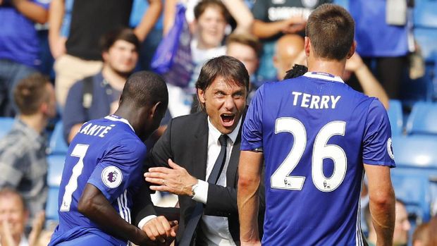 Peran N'Golo Kante di lini tengah seolah melengkapi kekuatan skuat Chelsea arahan Antonio Conte.