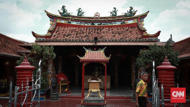 Klenteng “Boen Tek Bio” diperkirakan dibangun pada 1684 dan menjadi klenteng tertua di Tangerang yang saat ini berusia lebih dari 300 tahun.