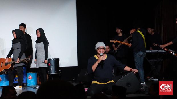 Pertunjukan wayang Pak Toyo dan pentas musik dari Kandank Jurank Doank bersama Dik Doank, pukau malam ide dan gagasan yang diselenggarakan di IFI Jakarta, Kamis (26/1).