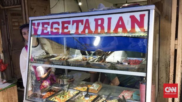 Restoran vegetarian milik koh Handi yang menjual 'babi merah' versi KW.