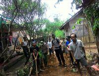 Mengajar Anak-anak di Lereng Gunung Sunda, Ini Harapan Brigadir Puja