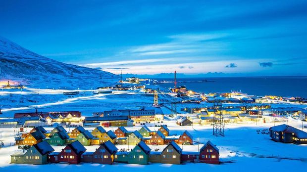 Pemandangan Kota Svalbard (Bas van Oort/BBC Travel)