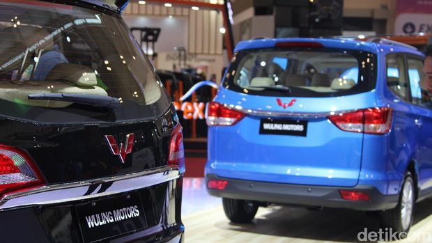 MPV Wuling yang dipamerkan di GIIAS 2016 lalu