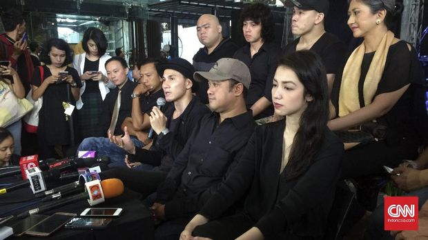 Film Chrisye Pemeran | film chrisye angkat perjalanan musik sang legenda Film Chrisye Pemeran | film chrisye angkat perjalanan musik sang legenda