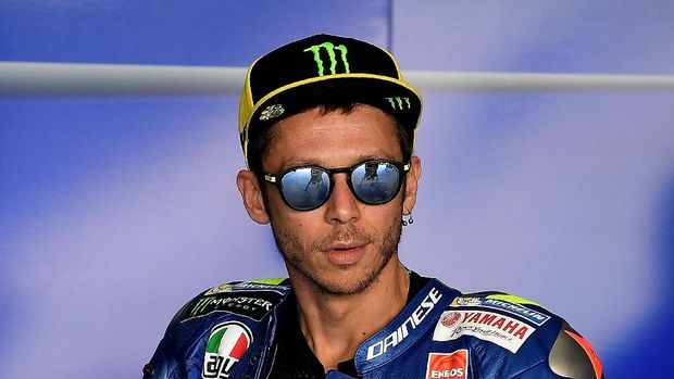 Valentino Rossi dianggap banyak pihak sudah tidak mampu bersaing di usia 38.