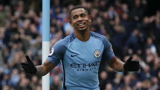 Gabriel Jesus mengancam posisi Sergio Aguero di Manchester City.