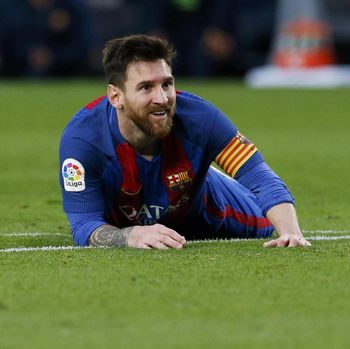 Guardiola: Alexis Masih di Bawah Lionel Messi