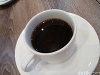 Mencicip Mie Alang Laweh Dan Kopi Solok Di Cabang Kedua Cikang mencicip mie alang laweh dan kopi solok di cabang kedua cikang