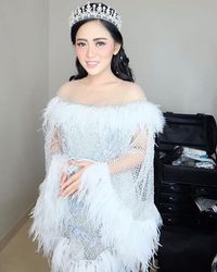 Mewah Rachel  Vennya  Ganti Baju  Princess 3 Kali di Resepsi 