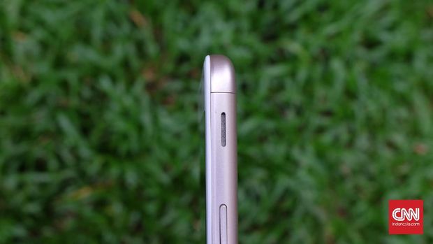 Galaxy J7 Prime, Trik 'Tambal Sulam' Khas Samsung